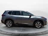 Used 2022 Nissan Rogue SV image 2