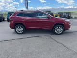 Used 2017 Jeep Cherokee Overland w/ Technology Group image 2