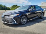 Used 2021 Toyota Camry XLE image 3