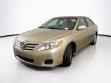 Used 2011 Toyota Camry LE image 2