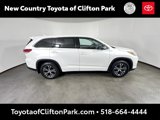Used 2018 Toyota Highlander Plus image 2