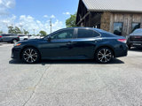 Used 2018 Toyota Camry SE image 3