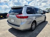 Used 2018 Toyota Sienna XLE image 4
