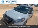 Used 2023 Nissan Kicks SR image 2