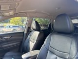 Used 2020 Nissan Rogue SL image 6