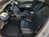 Used 2023 Jeep Compass Latitude image 5
