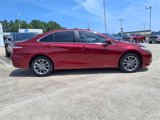 Used 2017 Toyota Camry SE image 2