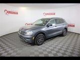 Used 2020 Volkswagen Tiguan SE image 2