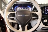 Used 2020 Chrysler Pacifica Limited image 3