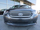 Used 2017 Ford Taurus SE image 2