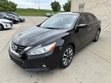 Used 2017 Nissan Altima 2.5 SV image 2