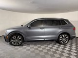 Used 2020 Volkswagen Tiguan SEL Premium R-Line image 2