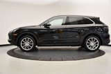 Certified 2023 Porsche Cayenne Platinum Edition image 2