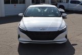 Used 2022 Hyundai Elantra SEL w/ Convenience Package image 3