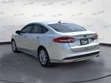 Used 2017 Ford Fusion SE image 3