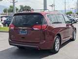 Used 2018 Chrysler Pacifica Limited image 5