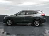 Used 2017 Nissan Rogue SV image 3