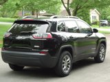 Used 2019 Jeep Cherokee Latitude Plus w/ Comfort/Convenience Group image 3