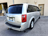 Used 2010 Dodge Grand Caravan SXT image 3