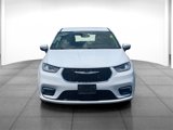 Used 2023 Chrysler Pacifica Touring-L image 2