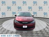 Used 2023 Chrysler Voyager LX image 2