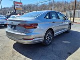 Used 2019 Volkswagen Jetta SE w/ Cold Weather Package image 3