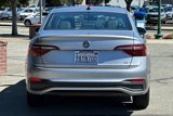 Used 2022 Volkswagen Jetta SE image 5