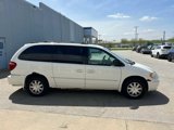 Used 2006 Chrysler Town & Country Touring w/ Leather Interior Group image 6