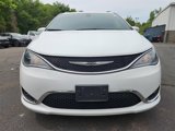 Used 2020 Chrysler Pacifica Touring-L image 2