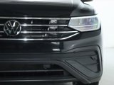 Certified 2022 Volkswagen Tiguan SE image 6