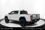 Used 2022 Toyota Tacoma TRD Off-Road image 3