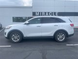 Used 2018 Kia Sorento LX image 2