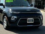 Used 2022 Kia Soul LX w/ Technology Package image 3