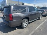 Used 2018 Chevrolet Suburban LT image 3