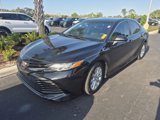 Used 2020 Toyota Camry LE image 3
