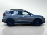 Used 2018 Nissan Rogue SV image 4