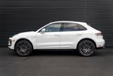 Used 2025 Porsche Macan image 2