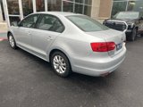 Used 2011 Volkswagen Jetta SE image 4