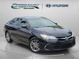 Used 2017 Toyota Camry SE image 1