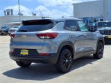 Used 2023 Chevrolet TrailBlazer LS image 2