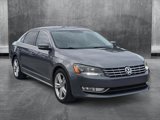 Used 2015 Volkswagen Passat TDI SE image 3