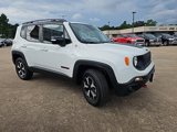 Certified 2022 Jeep Renegade Trailhawk w/ Trailer Tow Group image 3