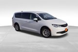 Certified 2022 Chrysler Voyager LX image 3