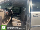 Used 2014 Chrysler Town & Country Touring image 4