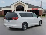 Used 2023 Chrysler Voyager LX image 4
