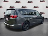 Used 2019 Chrysler Pacifica Touring Plus w/ S Appearance Package image 5