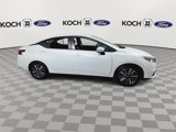 Used 2021 Nissan Versa SV image 2