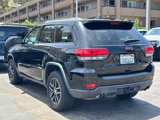 Used 2017 Jeep Grand Cherokee Trailhawk w/ Trailhawk Luxury Group image 4