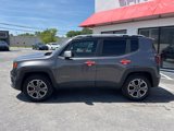 Used 2016 Jeep Renegade Limited image 4