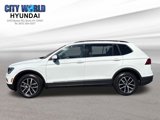 Used 2021 Volkswagen Tiguan SE w/ Panoramic Sunroof Package image 2